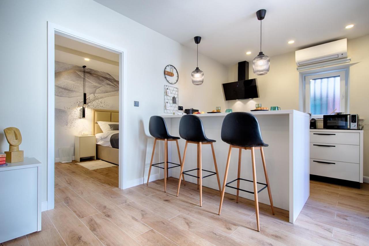 Apartment Kirinkin Vis Exterior foto