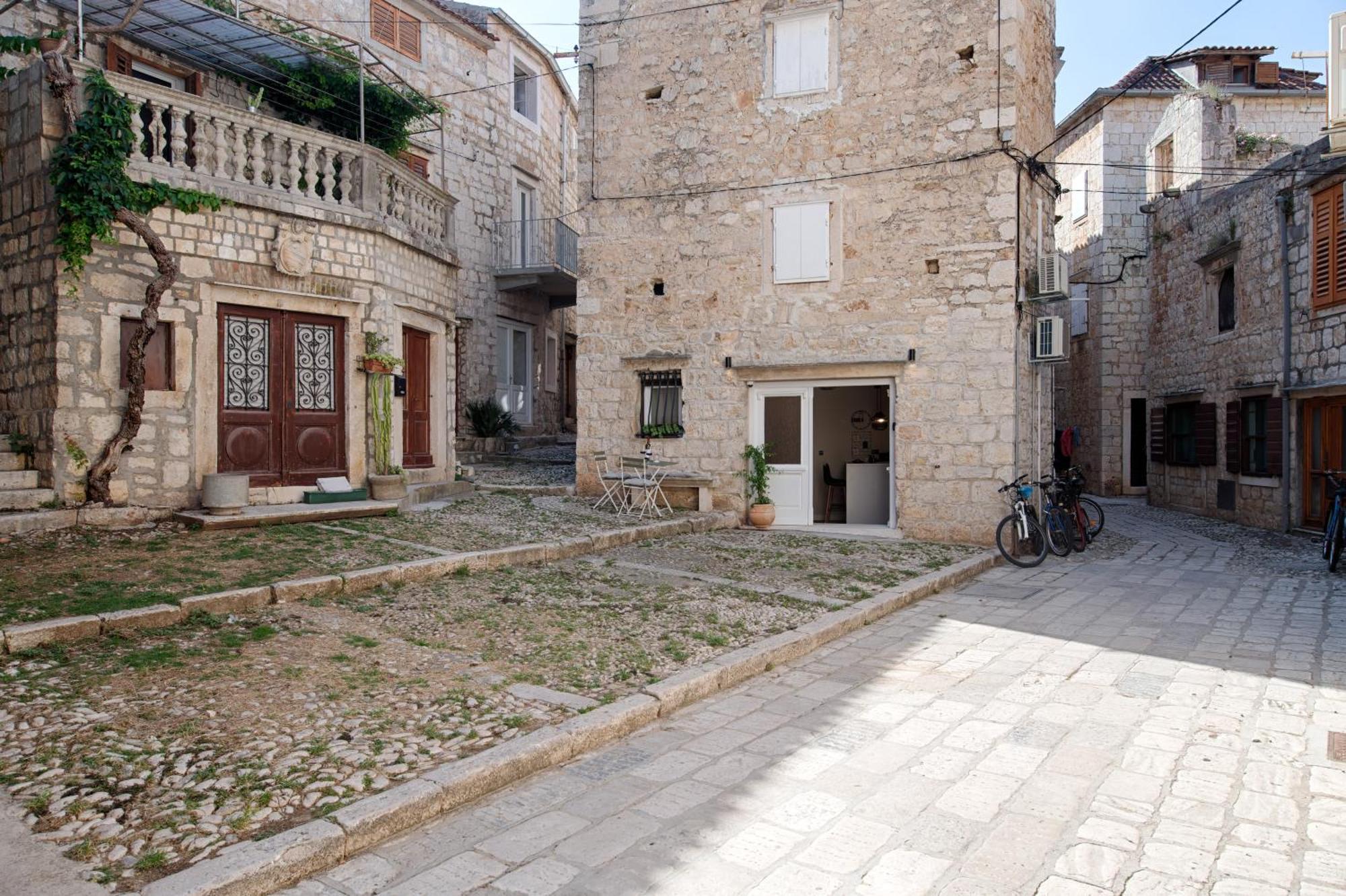 Apartment Kirinkin Vis Exterior foto