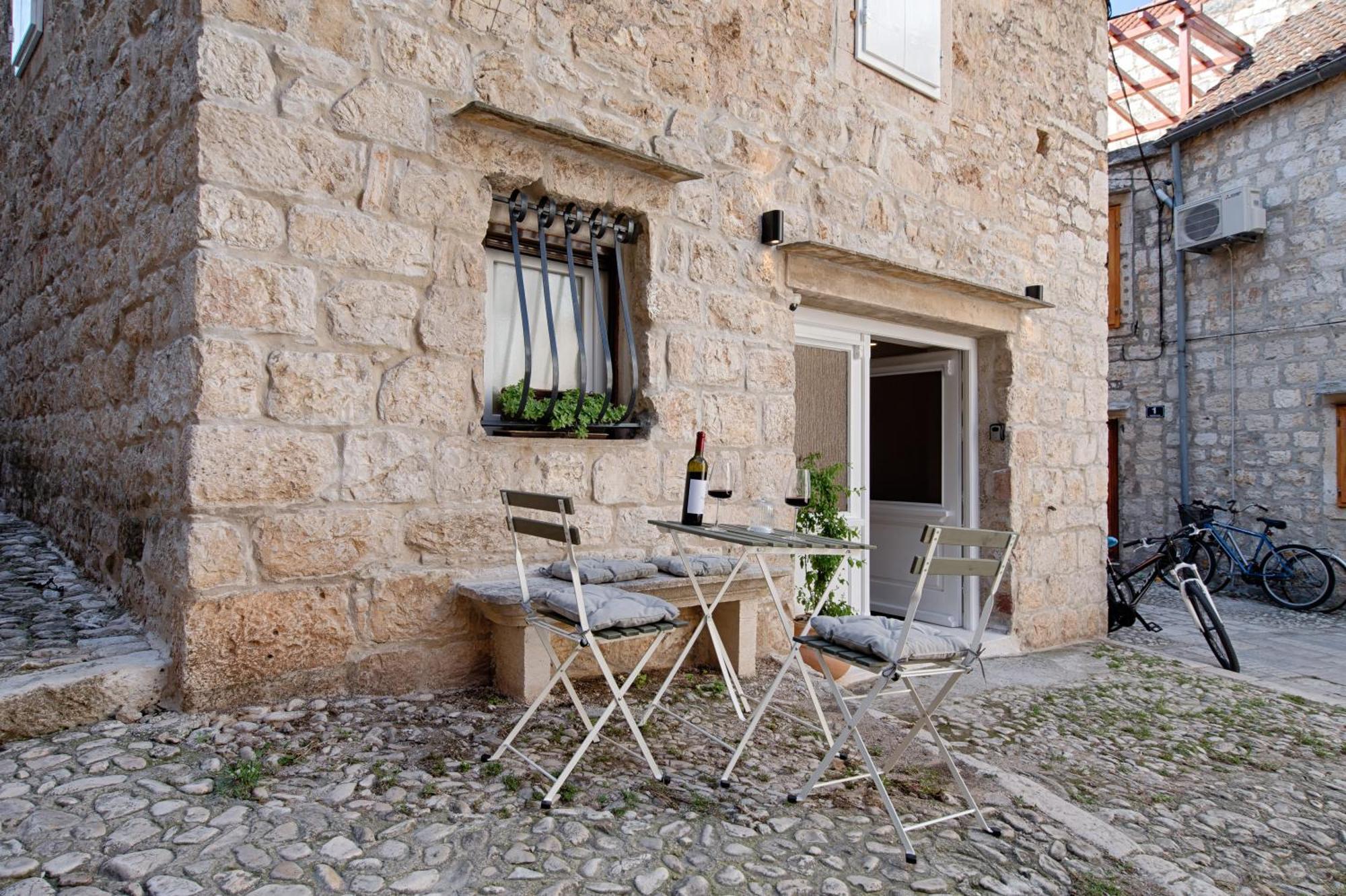 Apartment Kirinkin Vis Exterior foto